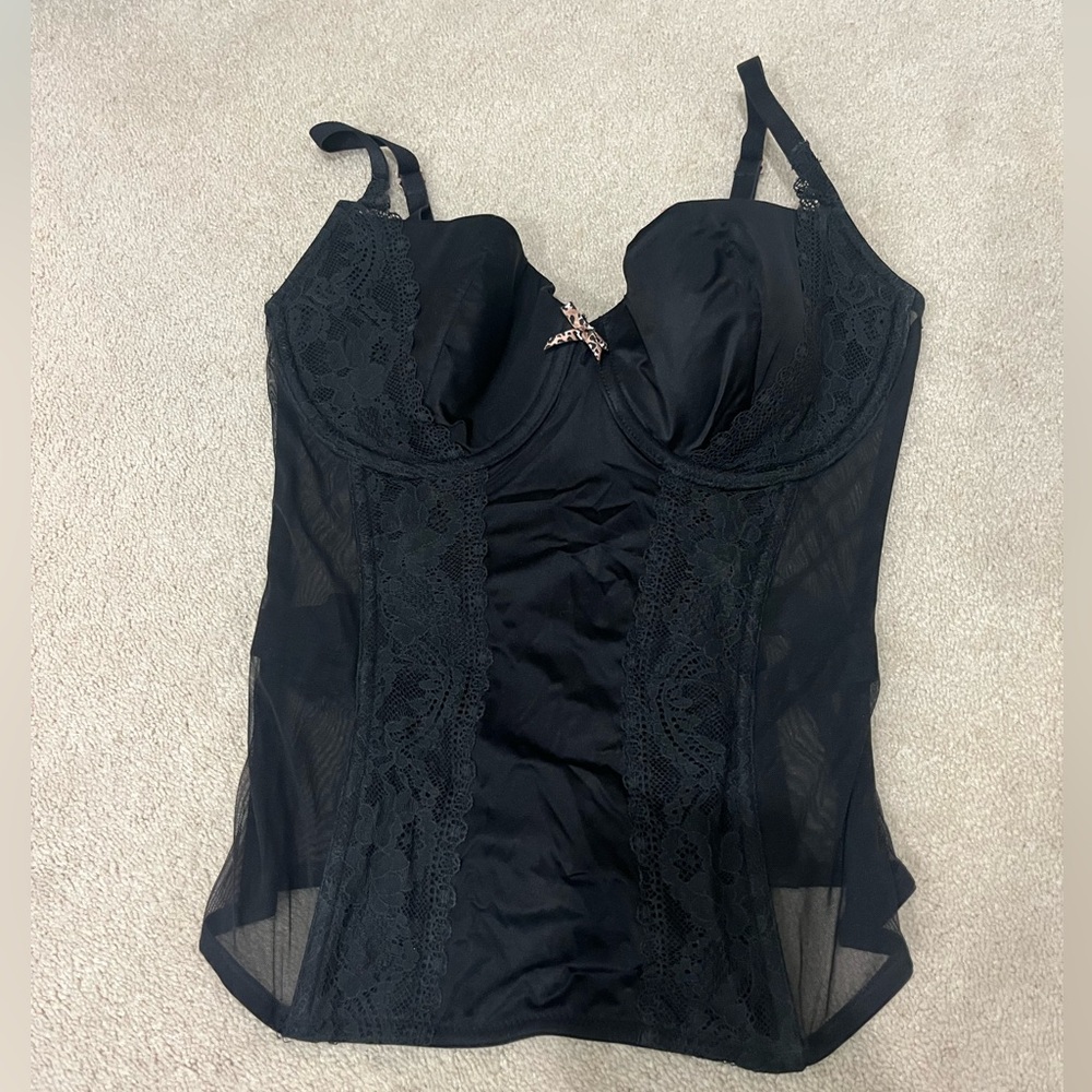 Corset top with underwire cups